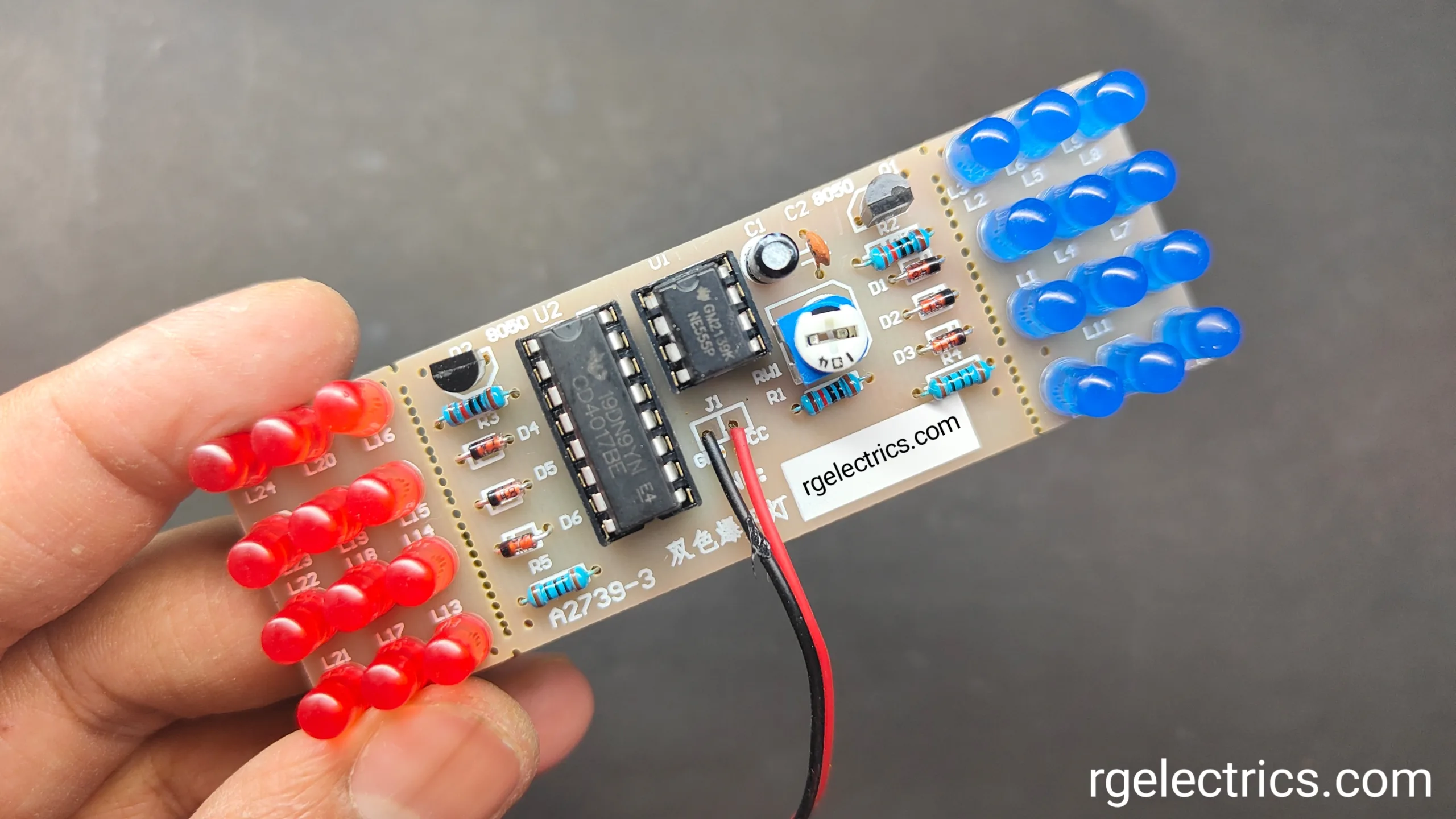 NE555 + CD4017 Red Blue Double Color Flashing Lights circuit